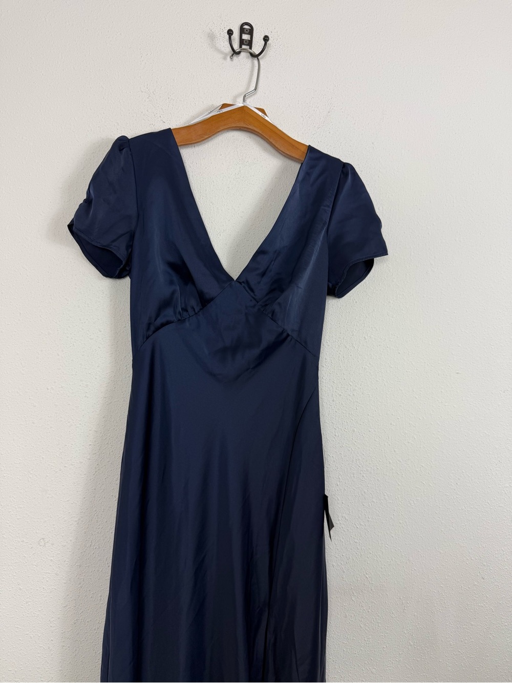 Lulus Epitome of Romance Navy Blue Satin Puff Sleeve Maxi Dress NWT Medium - Picture 3 of 9